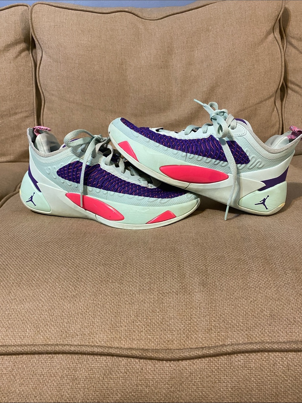 Nike Lukas basketball Kids Mint, Purple & Pink Low-Top shoes 5.5Y